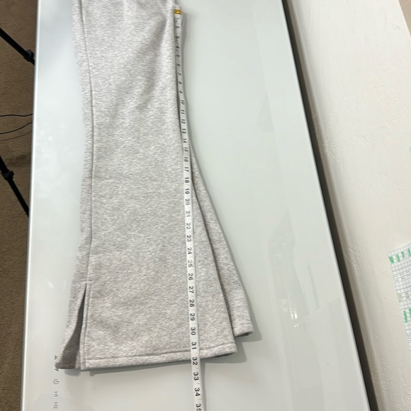 Lazy Sunday grey fleece lined flare slit hem sweatpants M - Picture 9 of 10
